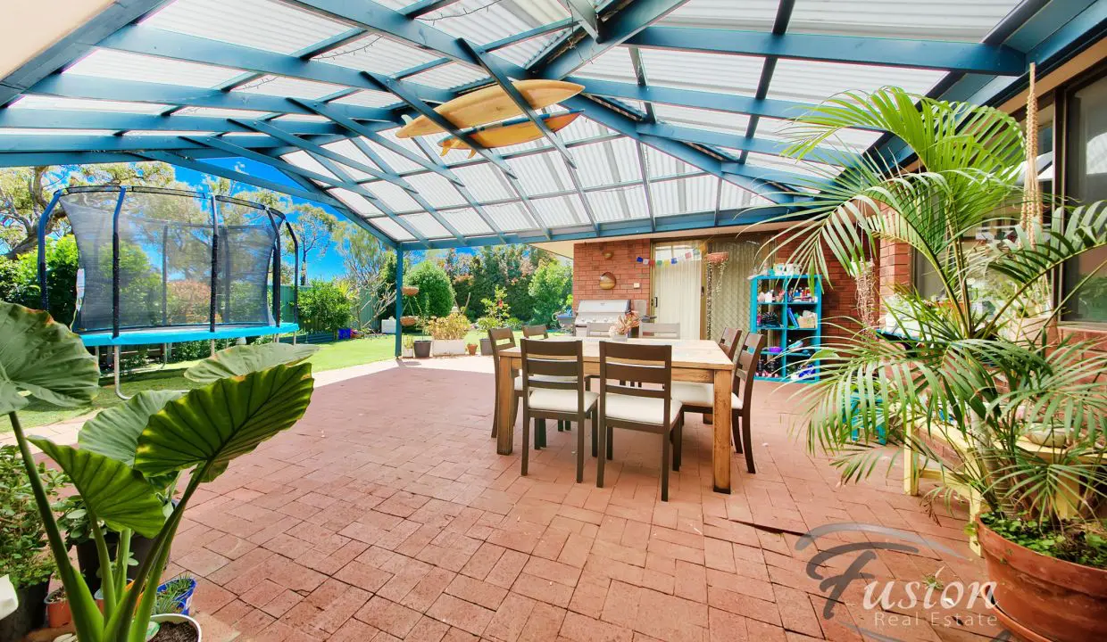 uploads1635746221145-4h0o8plyazf-b02fec4c2716e2e92ce9c47645bd21a415-Galston-pl-Duncraig-12