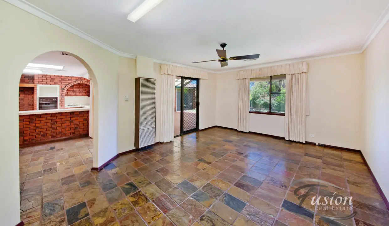 uploads1635746221163-8qve2t6pr9e-b02fec4c2716e2e92ce9c47645bd21a415-Glaston-pl-Duncraig-16