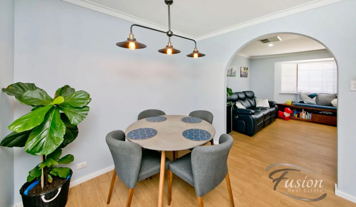 uploads1636951164795-0kn2klloeoyk-41652d13ecb18be0bfc36830b7ea3c5747-Gibson-rd-Padbury-015