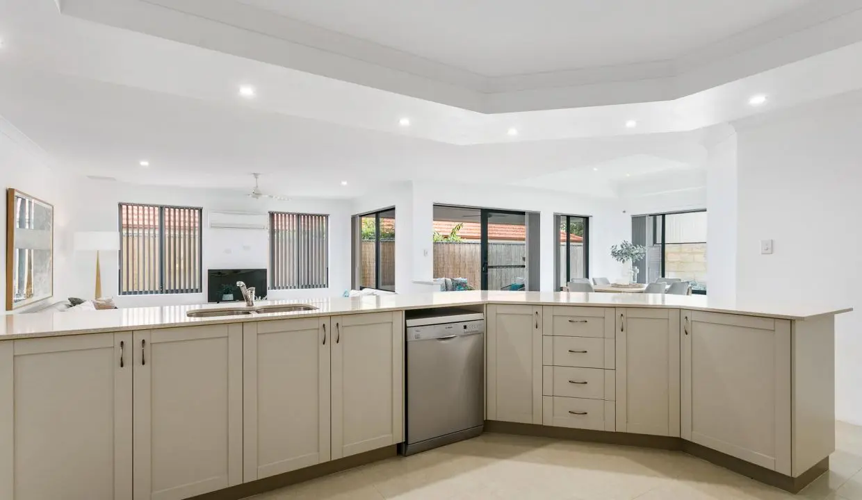 uploads1637555533373-417txmd45k-69f871e7555343eb39a286ed997031ddWEB-84-Chattanooga-Vista-Clarkson-010