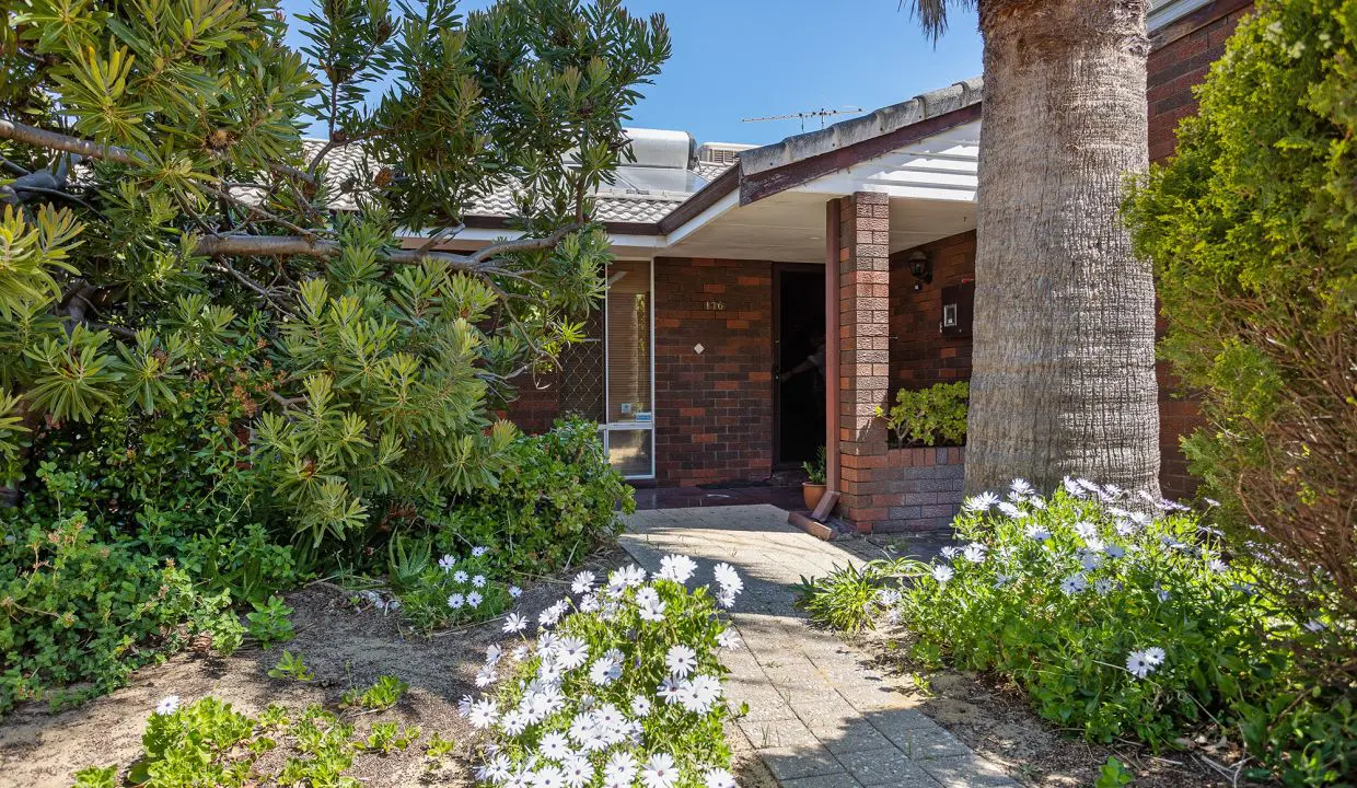 uploads1637741159679-9bcwwfqvls-4d6fd698756cee4c2df8d3a259a93e14FusionRE_176-Warwick-Rd-1