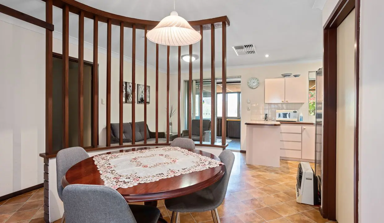 uploads1637741159688-872dxw6jvs9-4d6fd698756cee4c2df8d3a259a93e14FusionRE_176-Warwick-Rd-5