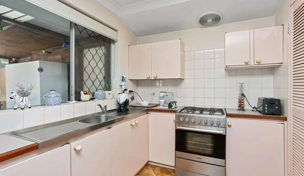 uploads1637741159695-xd1mw4qxilk-4d6fd698756cee4c2df8d3a259a93e14FusionRE_176-Warwick-Rd-8