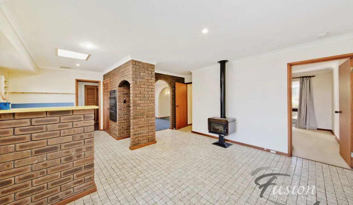 uploads1644974867674-8y6g82wfmhy-9da9e66832583fb1006ba041767d358710-Brandon-Crt-Duncraig-01-5