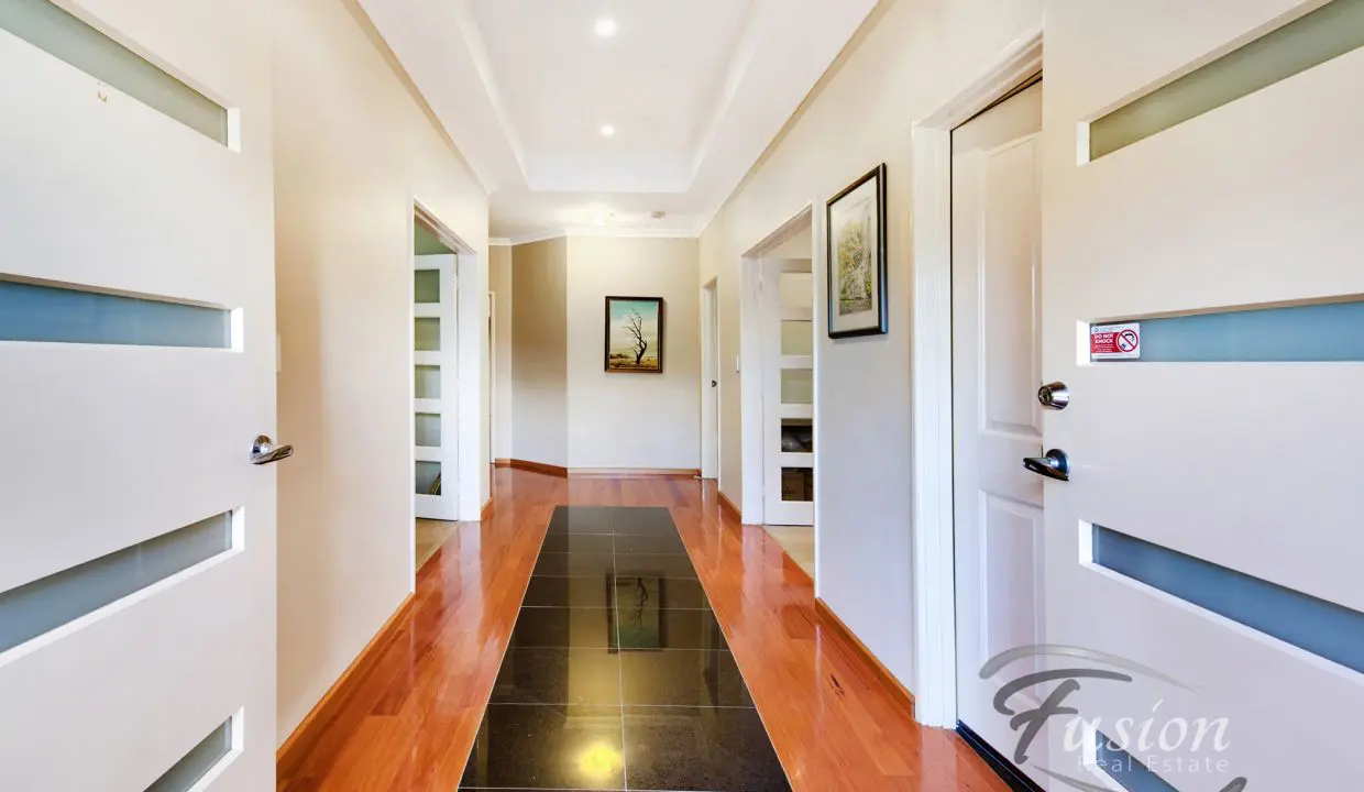 uploads1659416987618-ds8yrmyrvrv-2d7c6575217540a7e02395dab21e092810A-Poimena-St-Kingsley-4