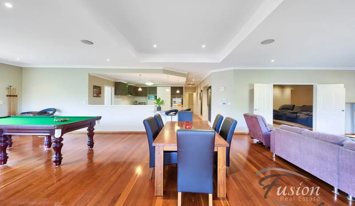 uploads1659416987621-ii0fm0rbm5-2d7c6575217540a7e02395dab21e092810A-Poimena-St-Kingsley-6