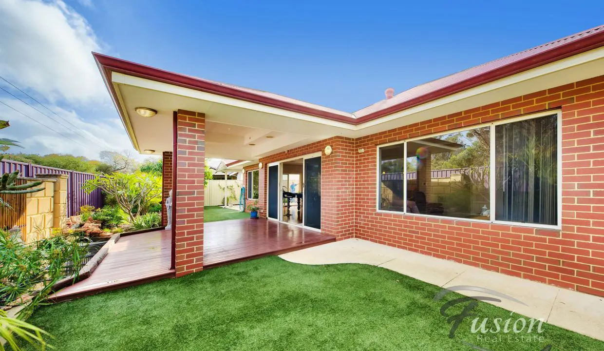 uploads1659416987660-vgzcnmamfc-2d7c6575217540a7e02395dab21e092810A-Poimena-St-Kingsley-32