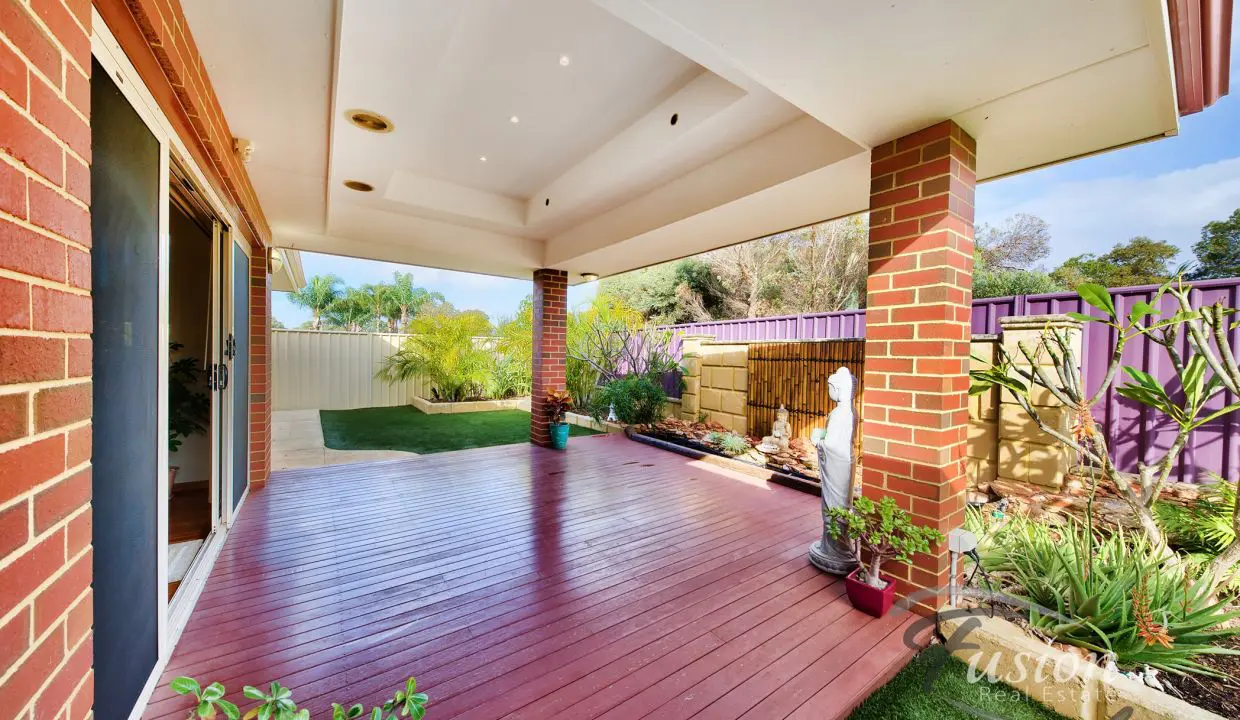 uploads1659416987661-pzasew3kyu7-2d7c6575217540a7e02395dab21e092810A-Poimena-St-Kingsley-33