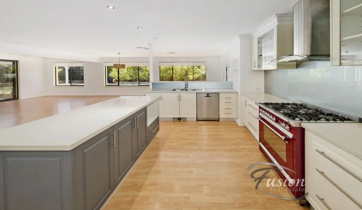 uploads1674022589346-mbbytmxy6i9-8d04e889fff091975e51e1fac5823df7Fusion-Real-Estate-7-Quilter-Drive-Duncraig-10