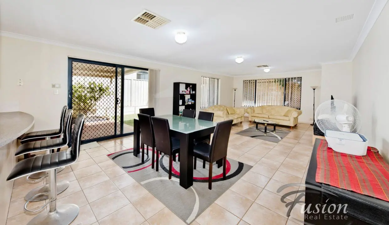 uploads1680497972718-3u34z0nqpy6-61be6282c6fb7c48e4aa394f9b1b5f8456-The-Circle-Warwick-013