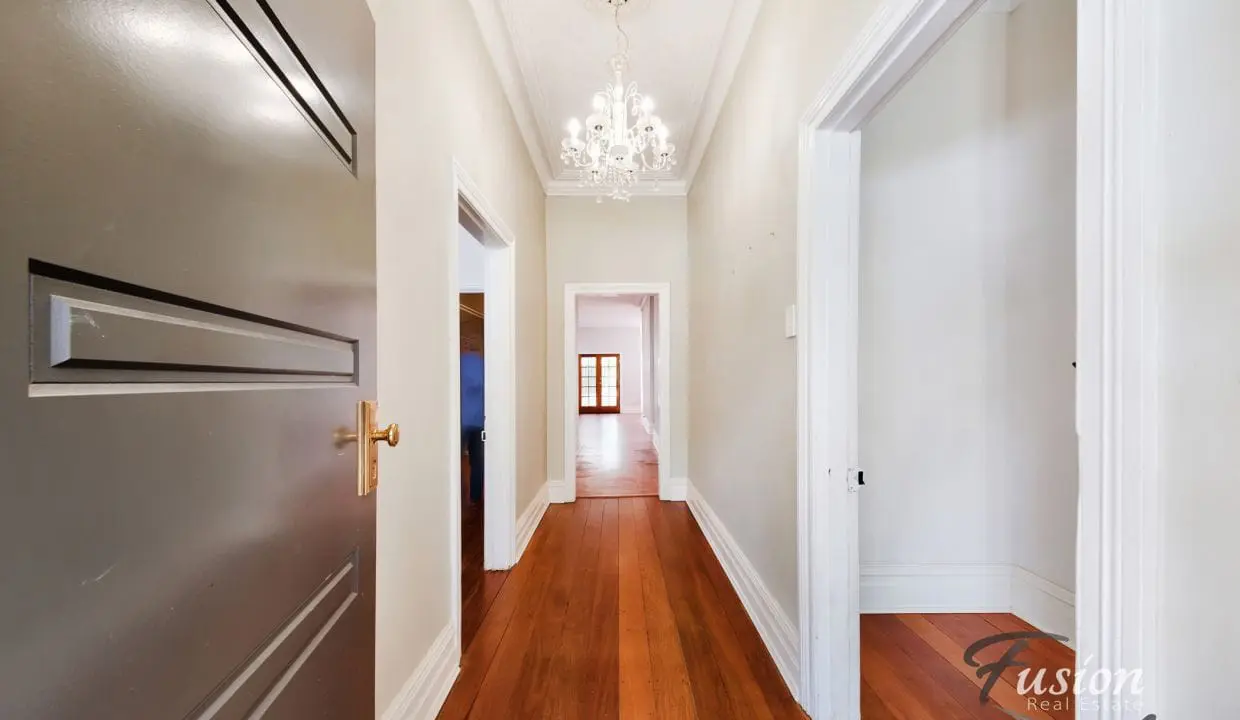 uploads1683787305117-ggipfg58es-269582511eb65e33fdde9ae3da094733Fusion-Real-Estate_33-Stuart-Street-Maylands-5