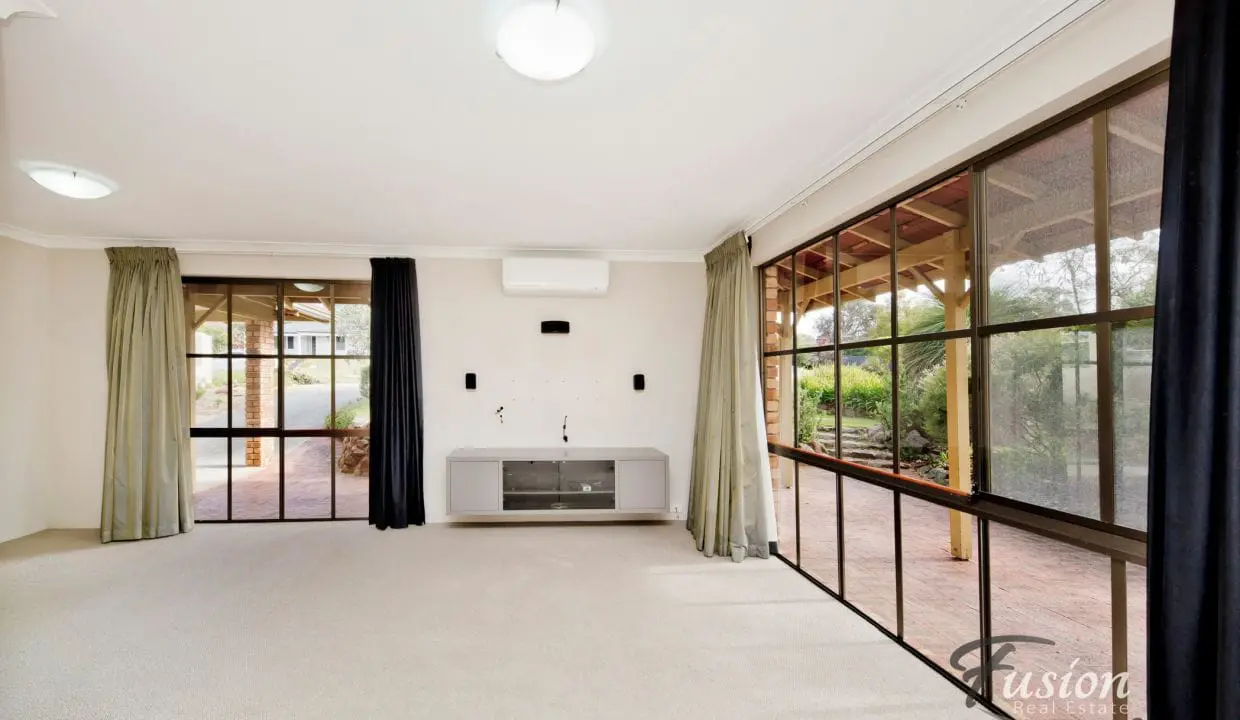 uploads1689735149426-v62g408mk19-85e3e539f67fa4d36e39f27eb7d1da41Fusion-Real-Estate-10-Bernard-Manning-Drive-Duncraig-5