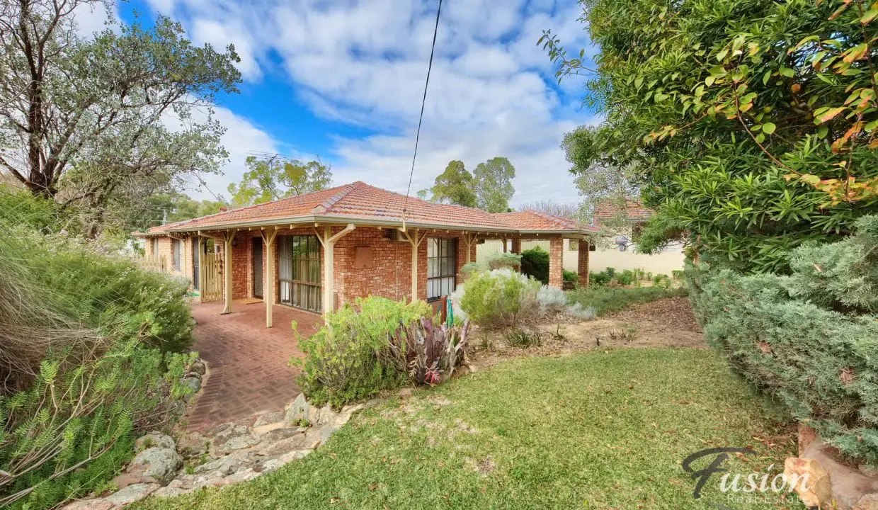 uploads1689735149447-zfk3ohy53w-85e3e539f67fa4d36e39f27eb7d1da41Fusion-Real-Estate-10-Bernard-Manning-Drive-Duncraig-17