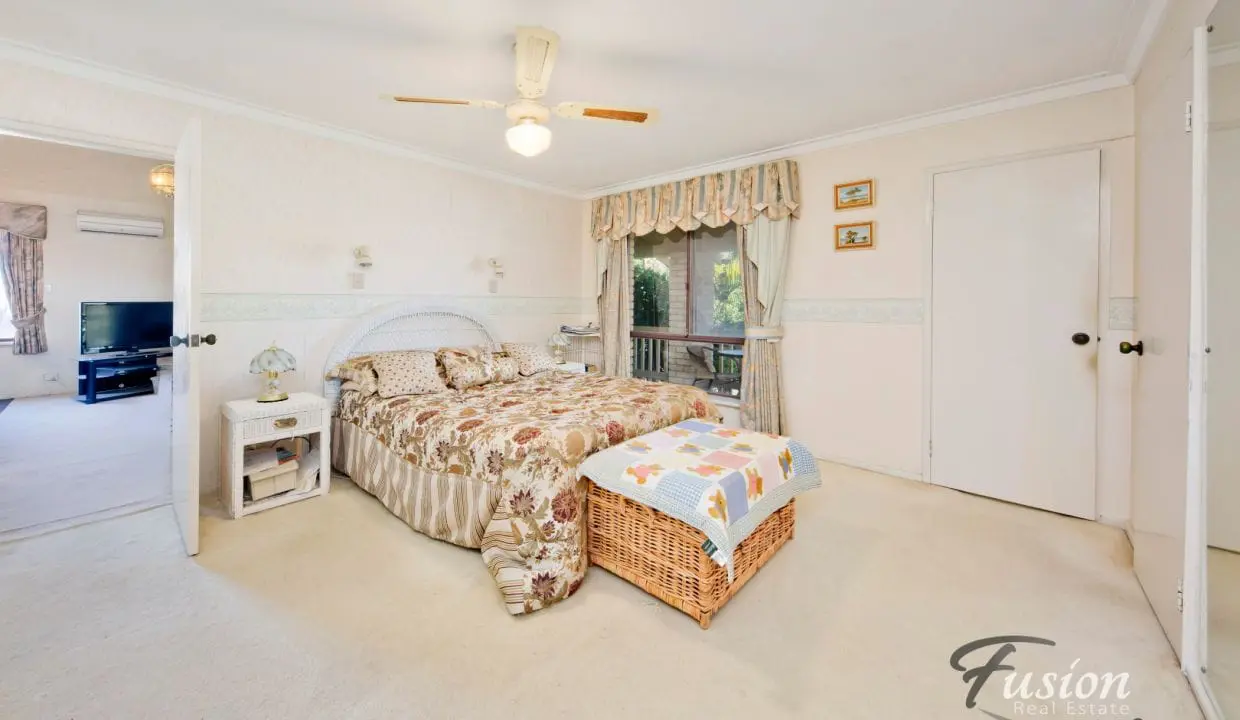 uploads1691388371823-rzslwhbcs3-9b9dd500a082e72bdb2270f6c9cbbb0020.-Bedroom-1-Upstairs