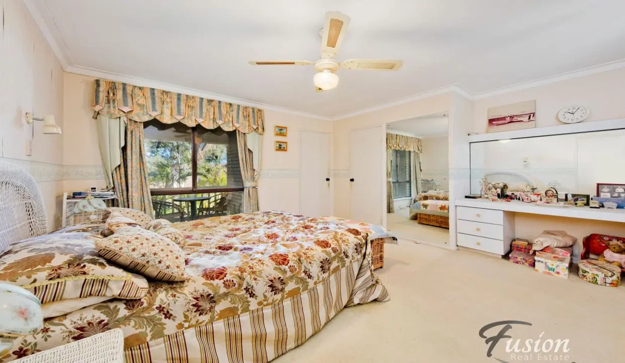 uploads1691388371825-70z0qwk6lmi-9b9dd500a082e72bdb2270f6c9cbbb0021.-Bedroom-1-upstairs