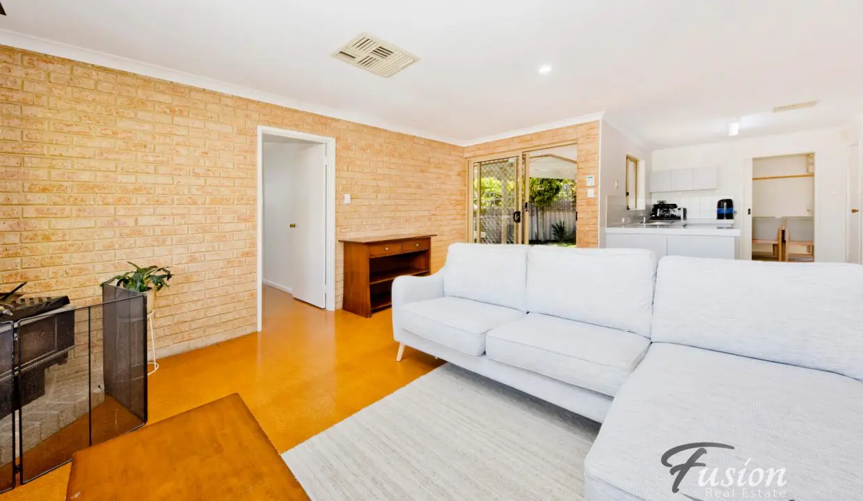 uploads1736390253405-vhnvx57u7od-81f0ef0b24f077590d93368a19047ef415B-Buchan-Place-Hillarys-7