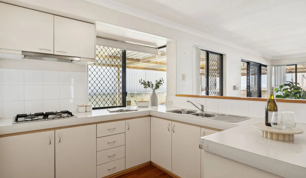 uploads1764209359676-cozamc4y29l-55afba0a651d89e8df31877787cefc7711