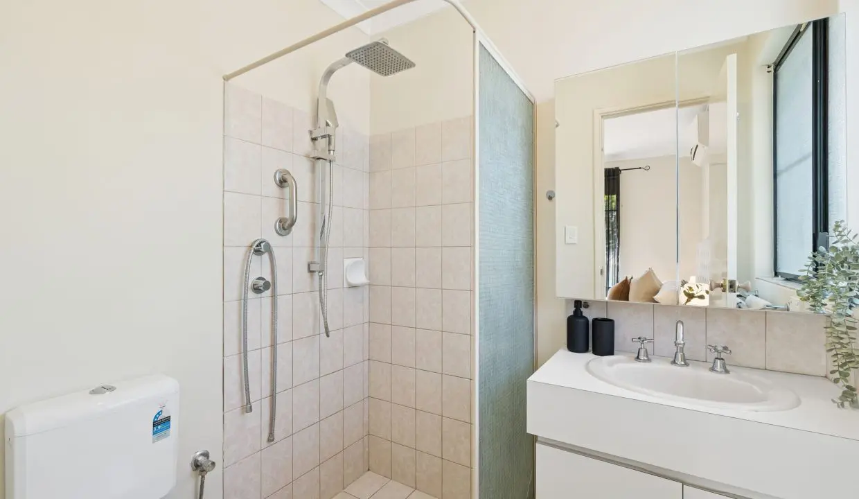 uploads1764209359686-oc7vaa6gi1-55afba0a651d89e8df31877787cefc7717