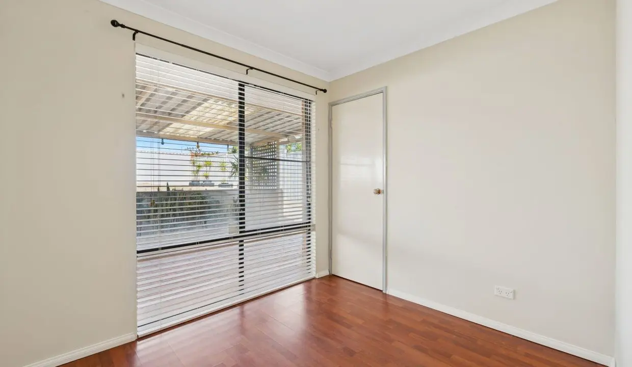 uploads1764209359689-akl2y5vxeiu-55afba0a651d89e8df31877787cefc7719